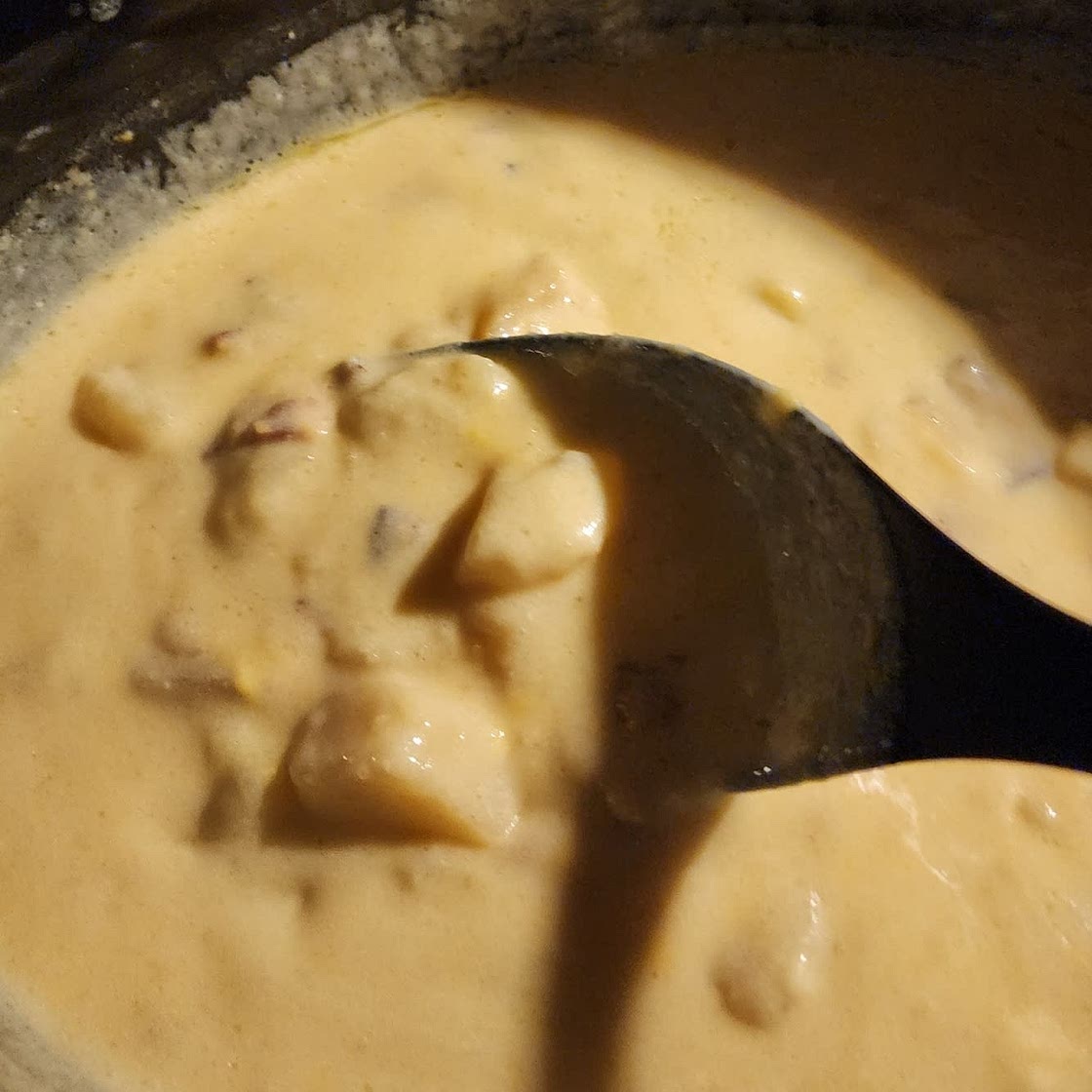 Easy Crockpot Potato Soup Recipe