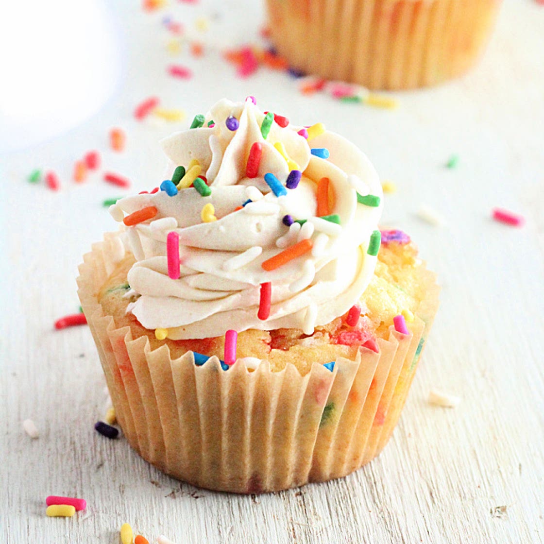 Eggless Funfetti Cupcakes