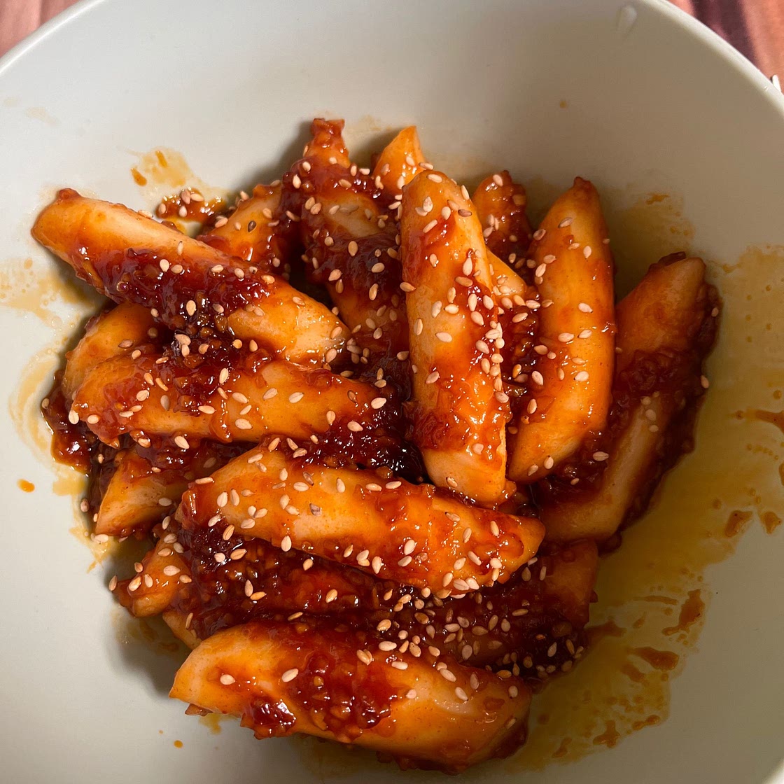 Tteok-Kkochi (Korean Rice Cake Skewers)
