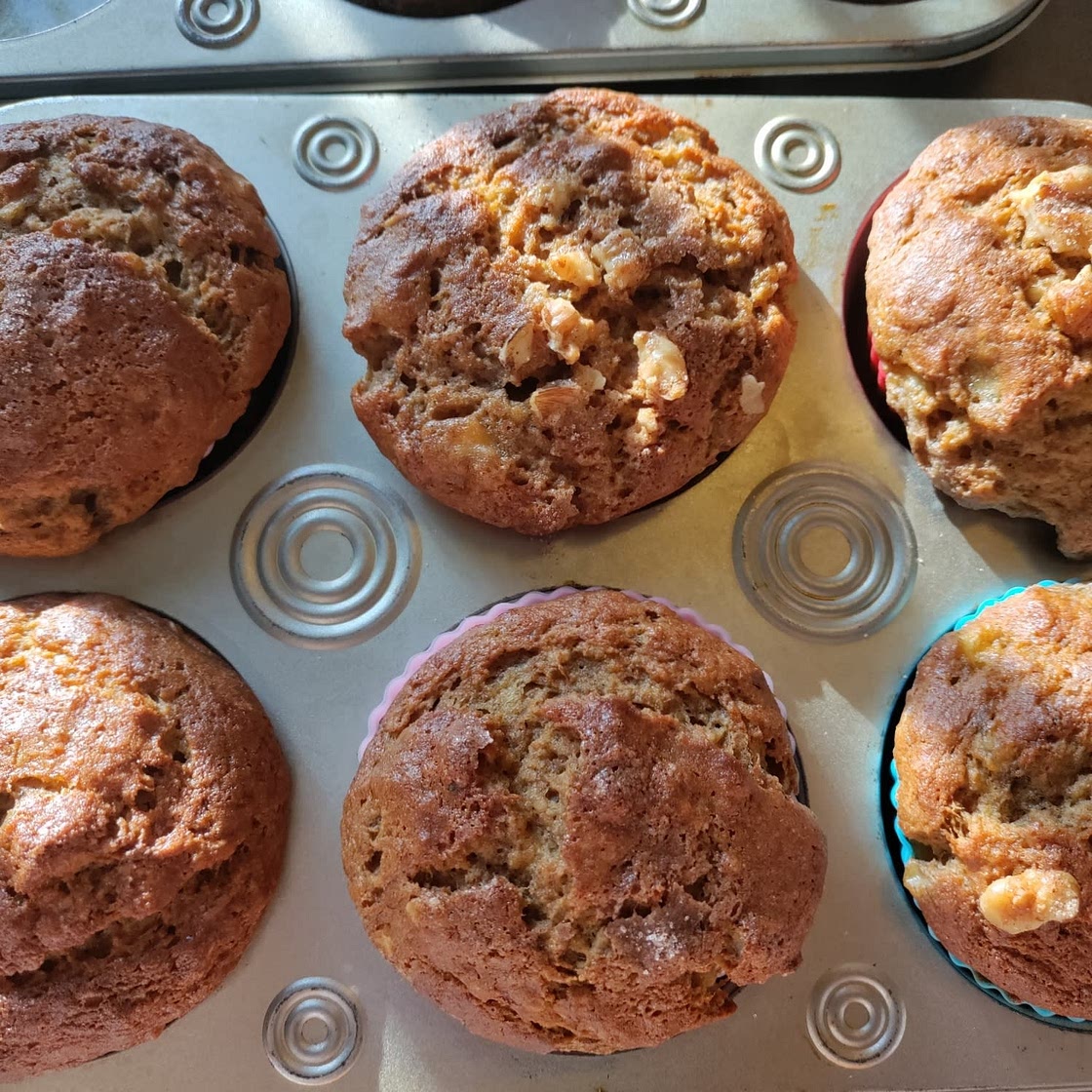 Healthy Banana Muffins with Applesauce