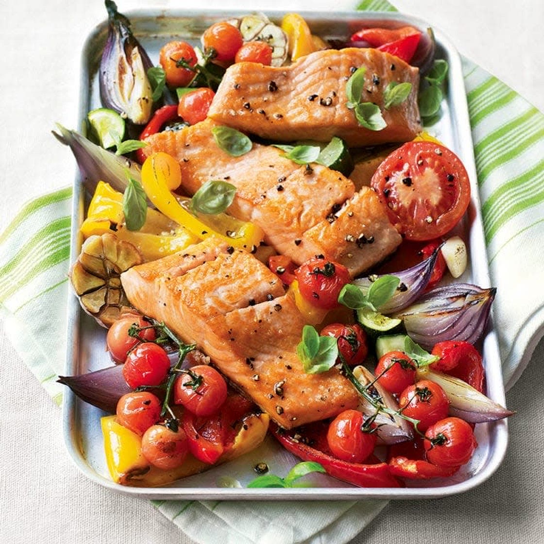 Salmon tray bake 