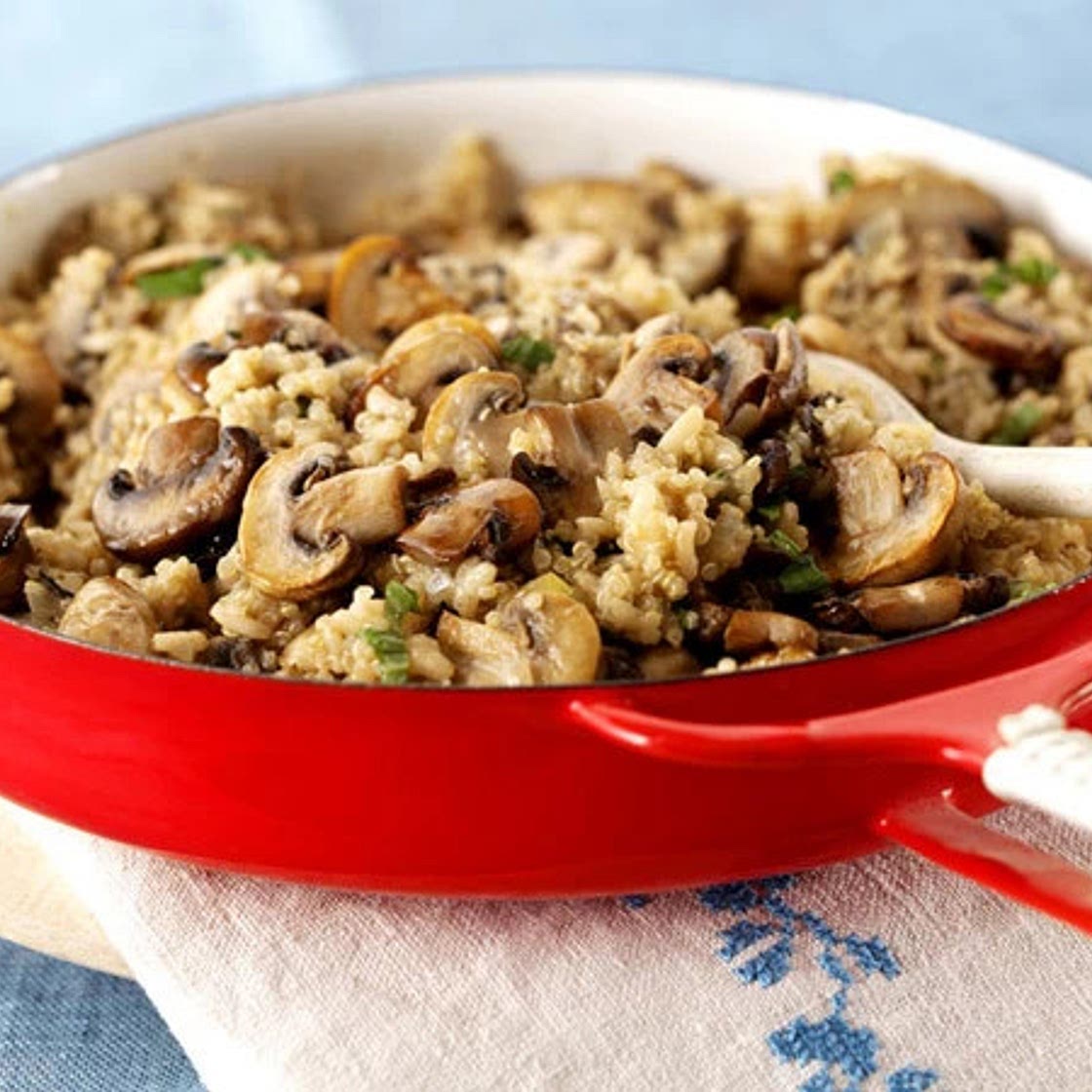 Risotto with quinoa and mushrooms