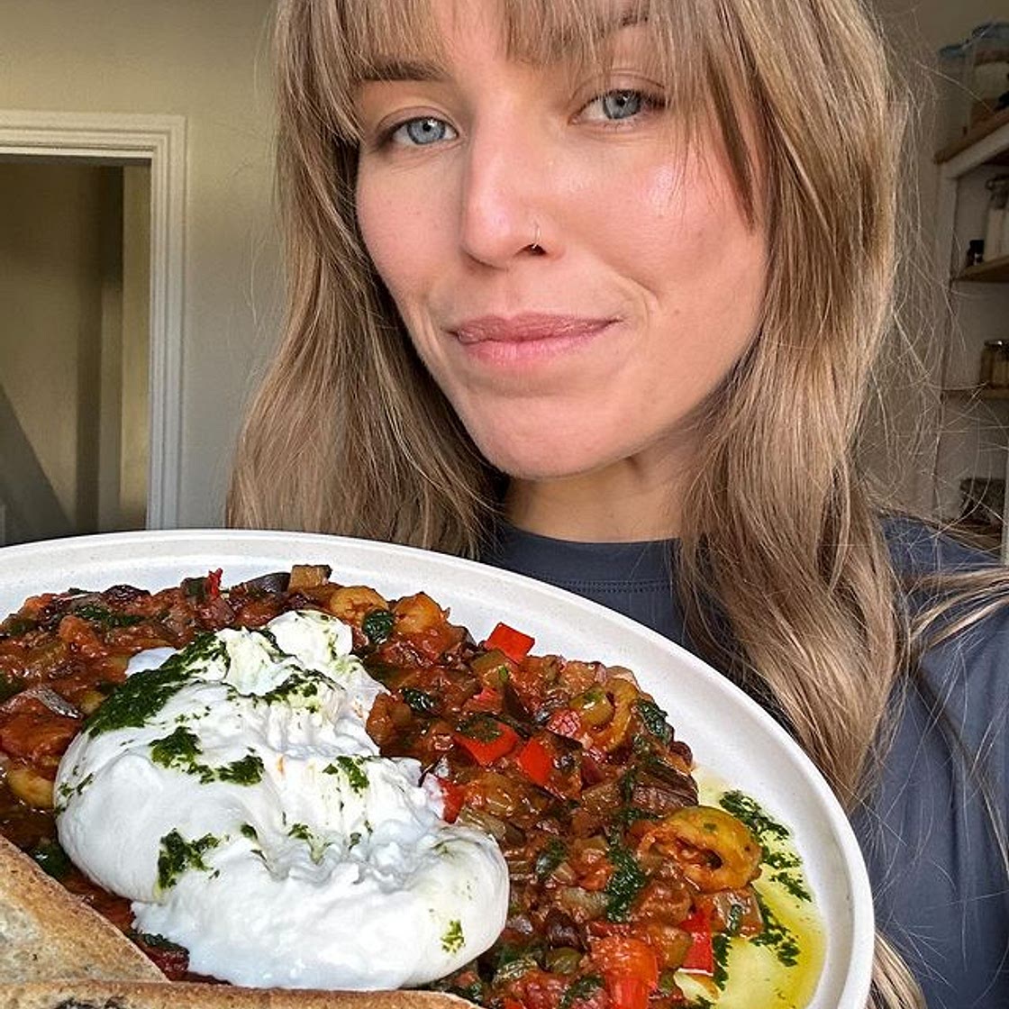 Vegan burrata con caponata