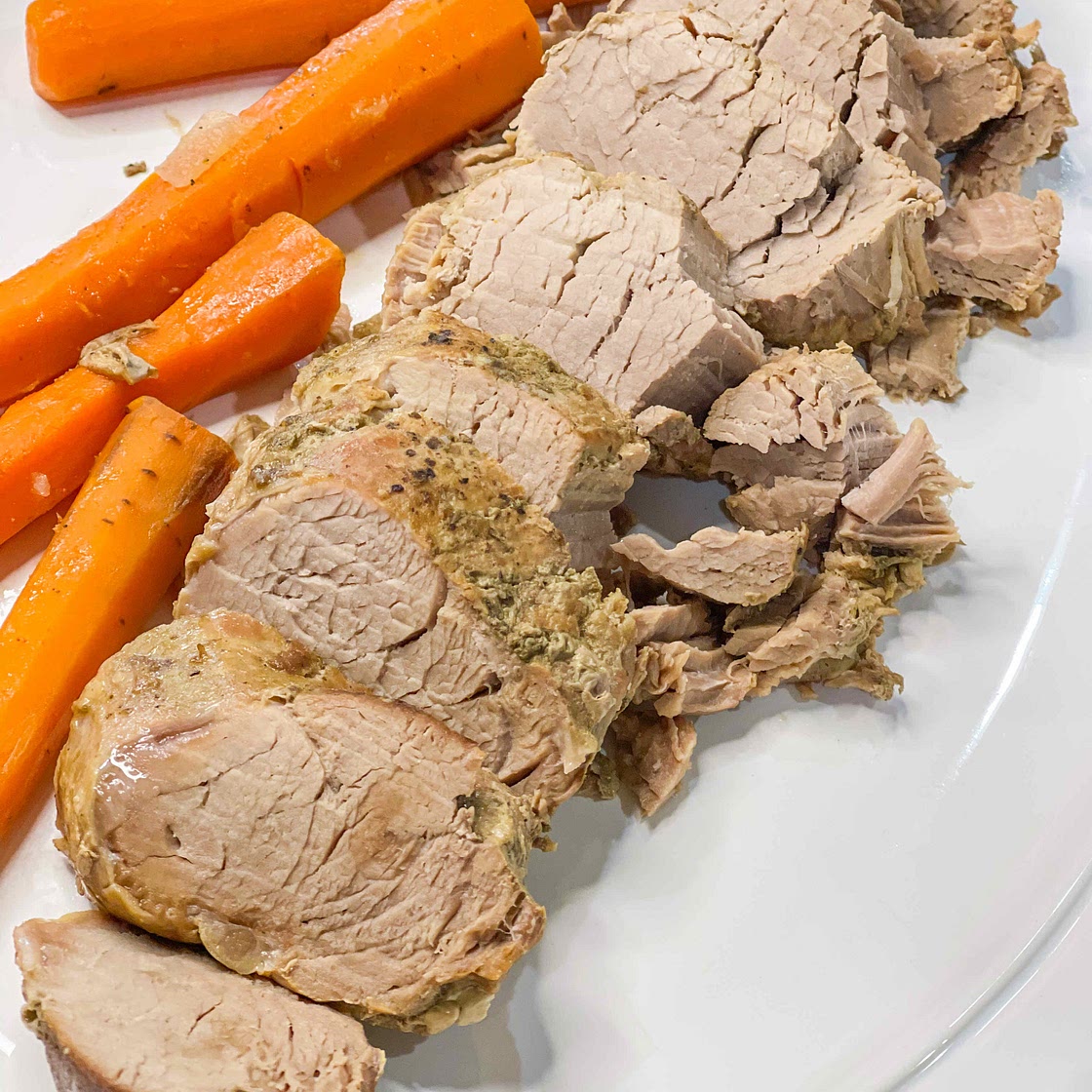 Slow cooker pork tenderloin 