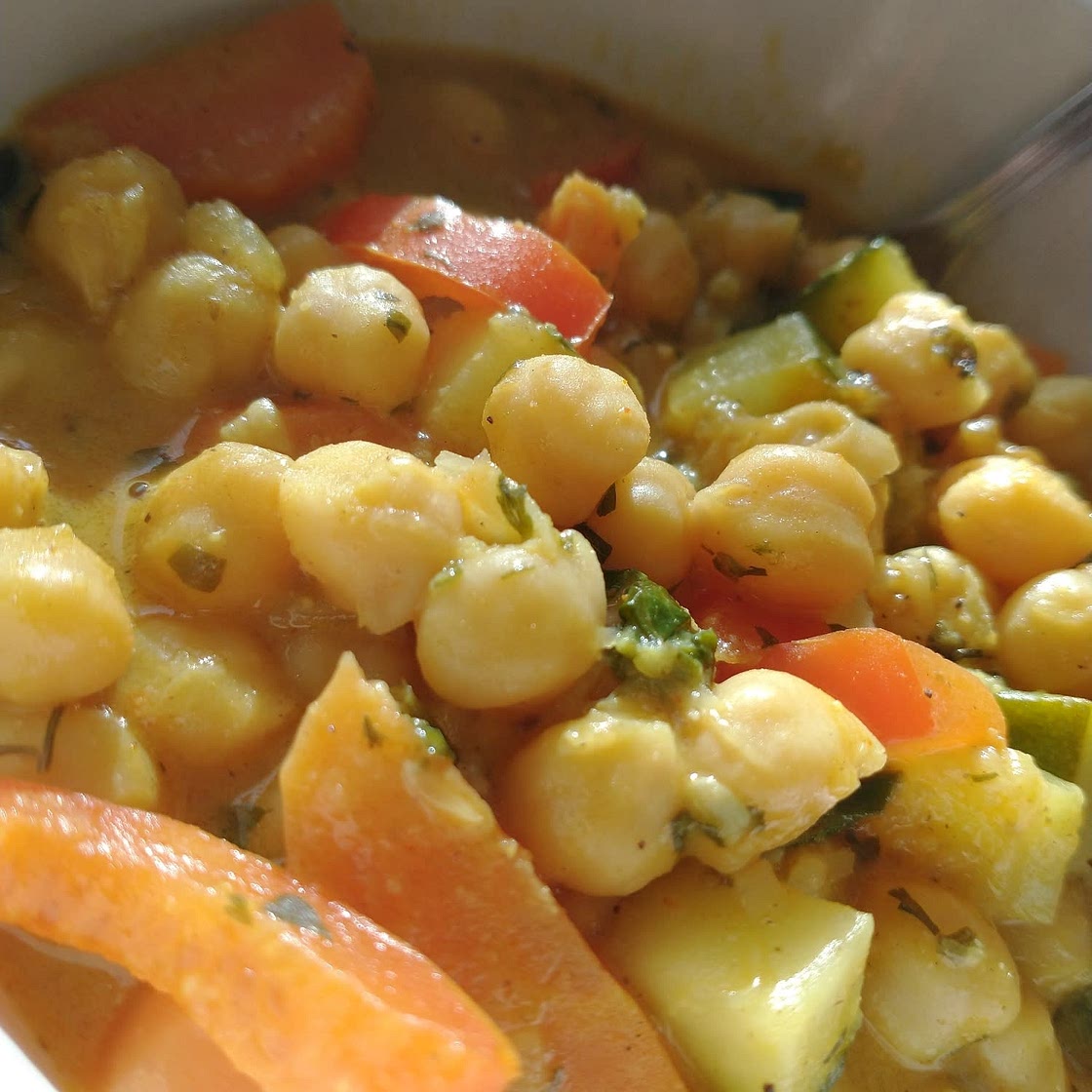 Chickpeas in Turmeric Peanut Butter Curry Recipe 1 Pot