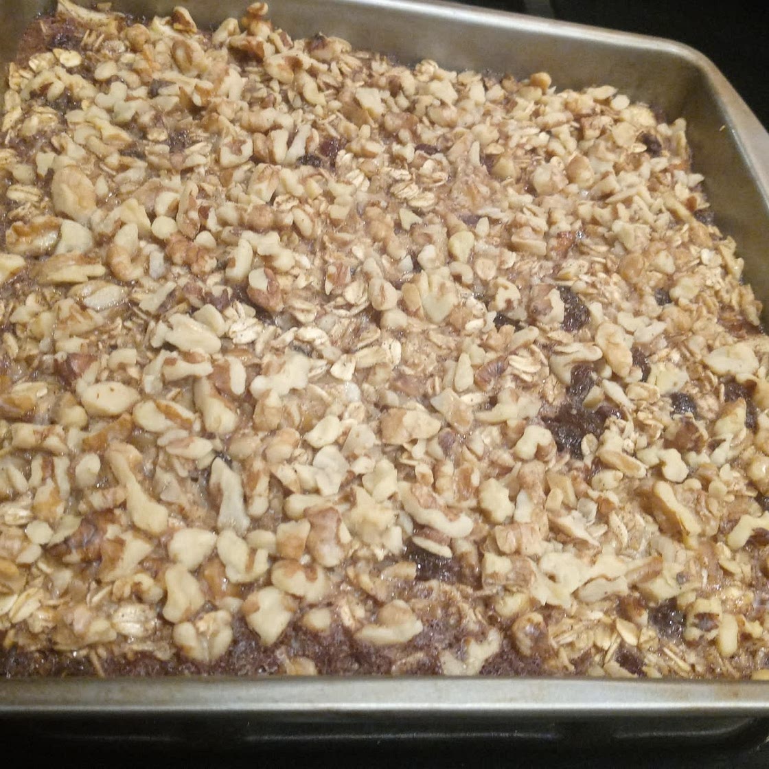 Amish-Style Baked Oatmeal with Apples, Raisins & Walnuts