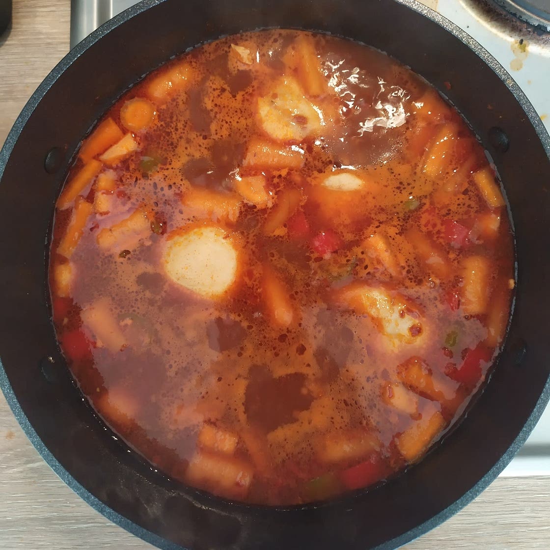Dakdoritang (Korean spicy chicken stew)