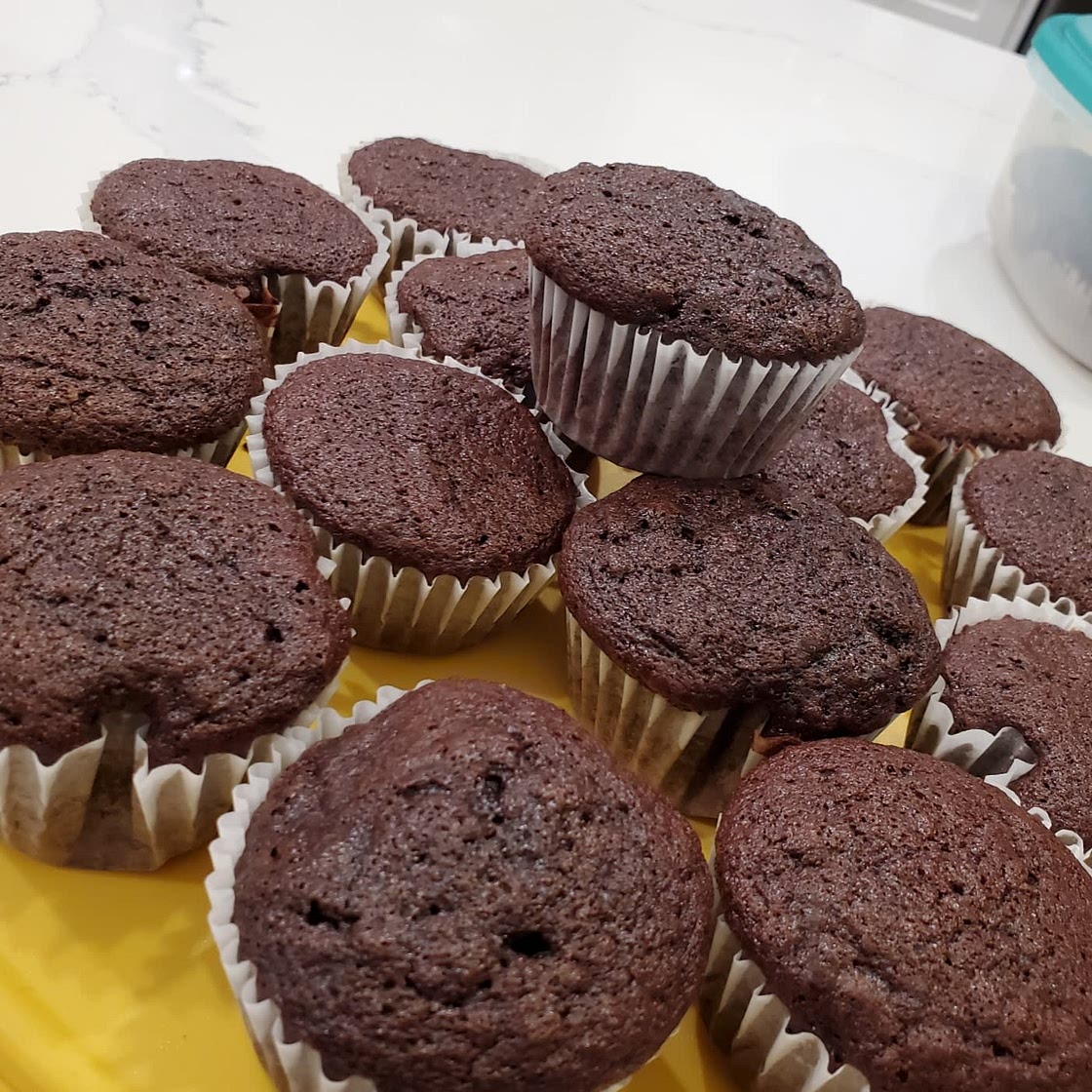 Super Moist Chocolate Cupcakes