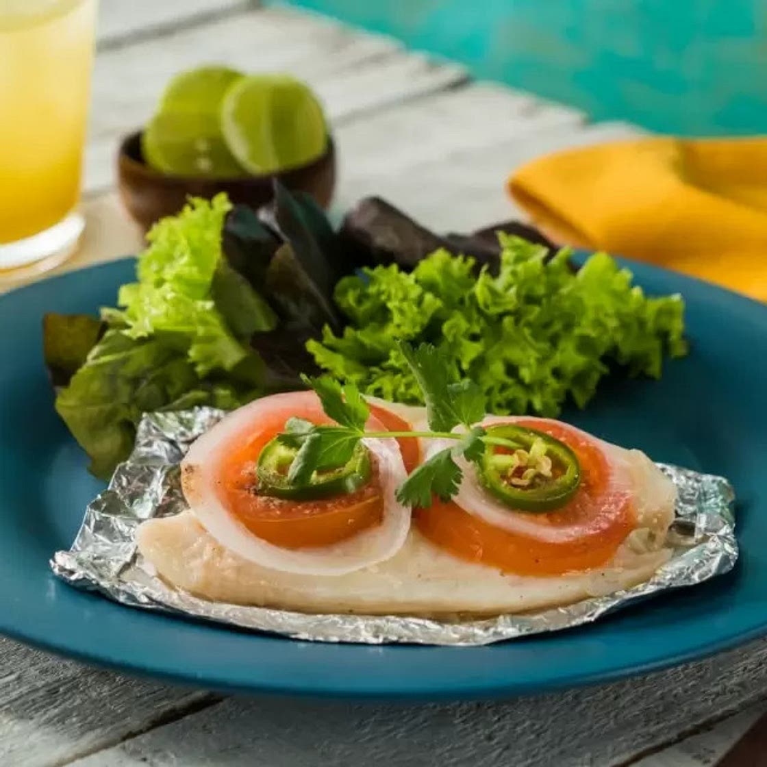 Pescado Empapelado a la Mexicana