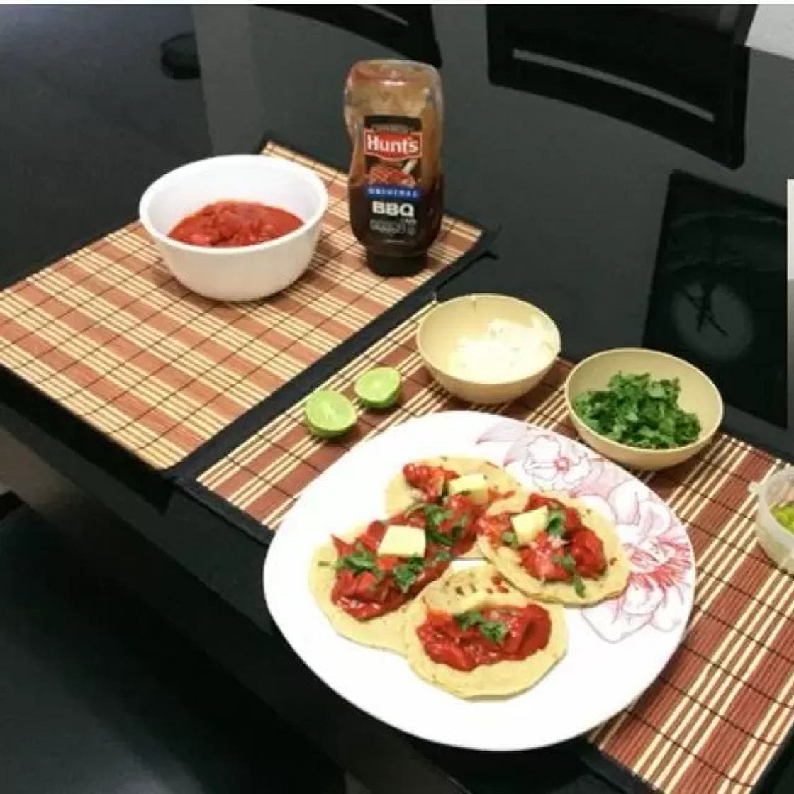 Tacos al Pastor de Pollo con Salsa BBQ Habanero Hunt´s ®