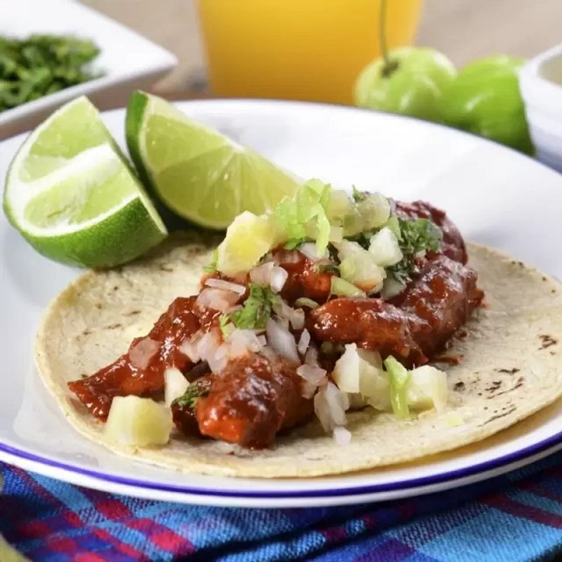 Tacos al Pastor de Pollo con Salsa BBQ Habanero Hunt´s ®