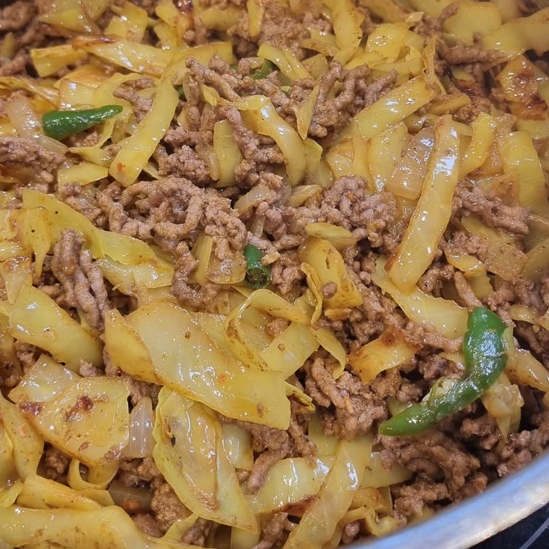 Keto Asian cabbage stir-fry
