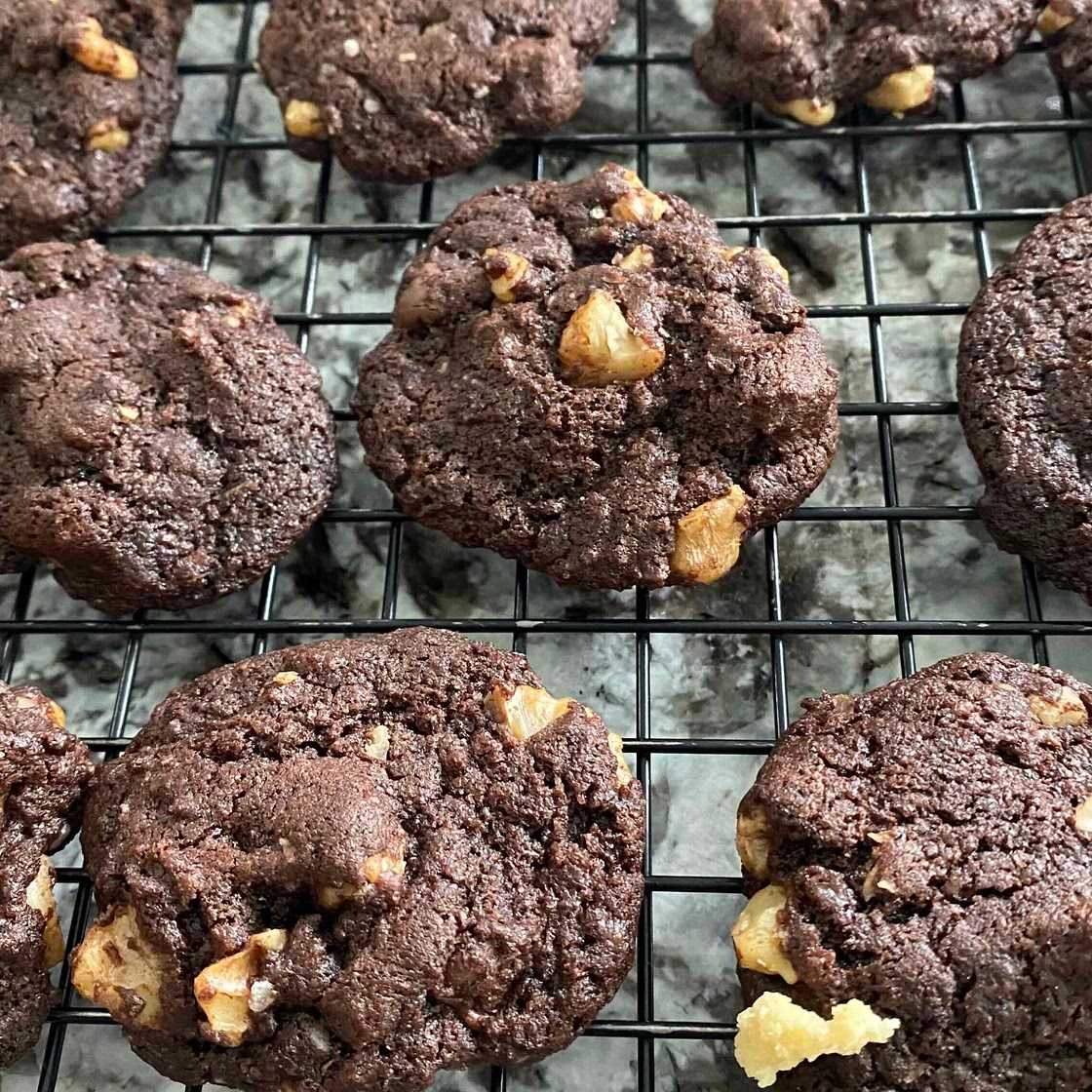 Double chocolate chip cookies 