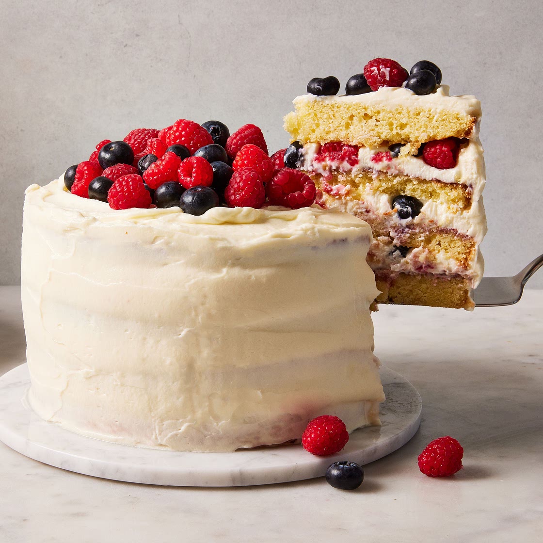 Chantilly Cake
