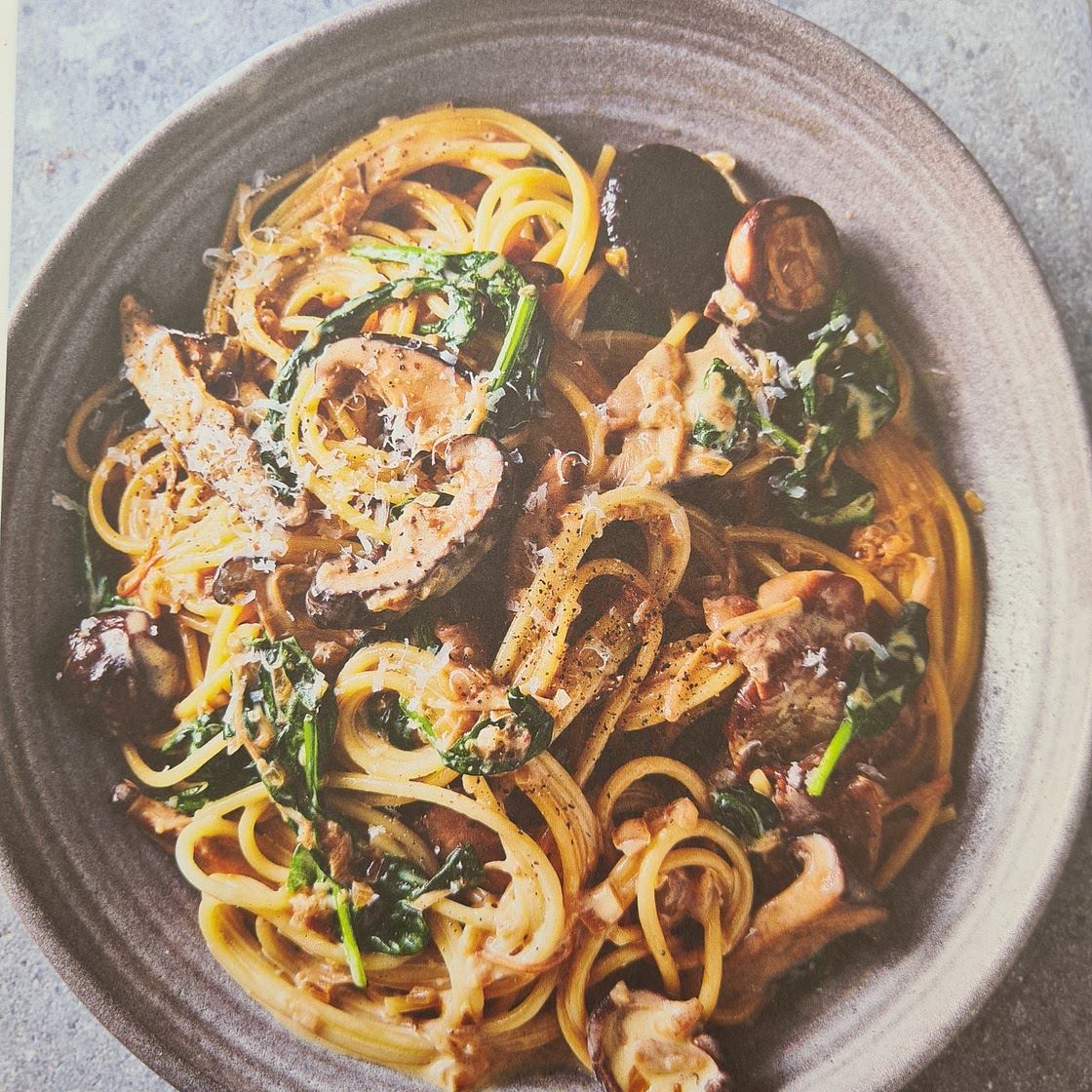 Japanese Buttered mushroom & spinach spaghetti
