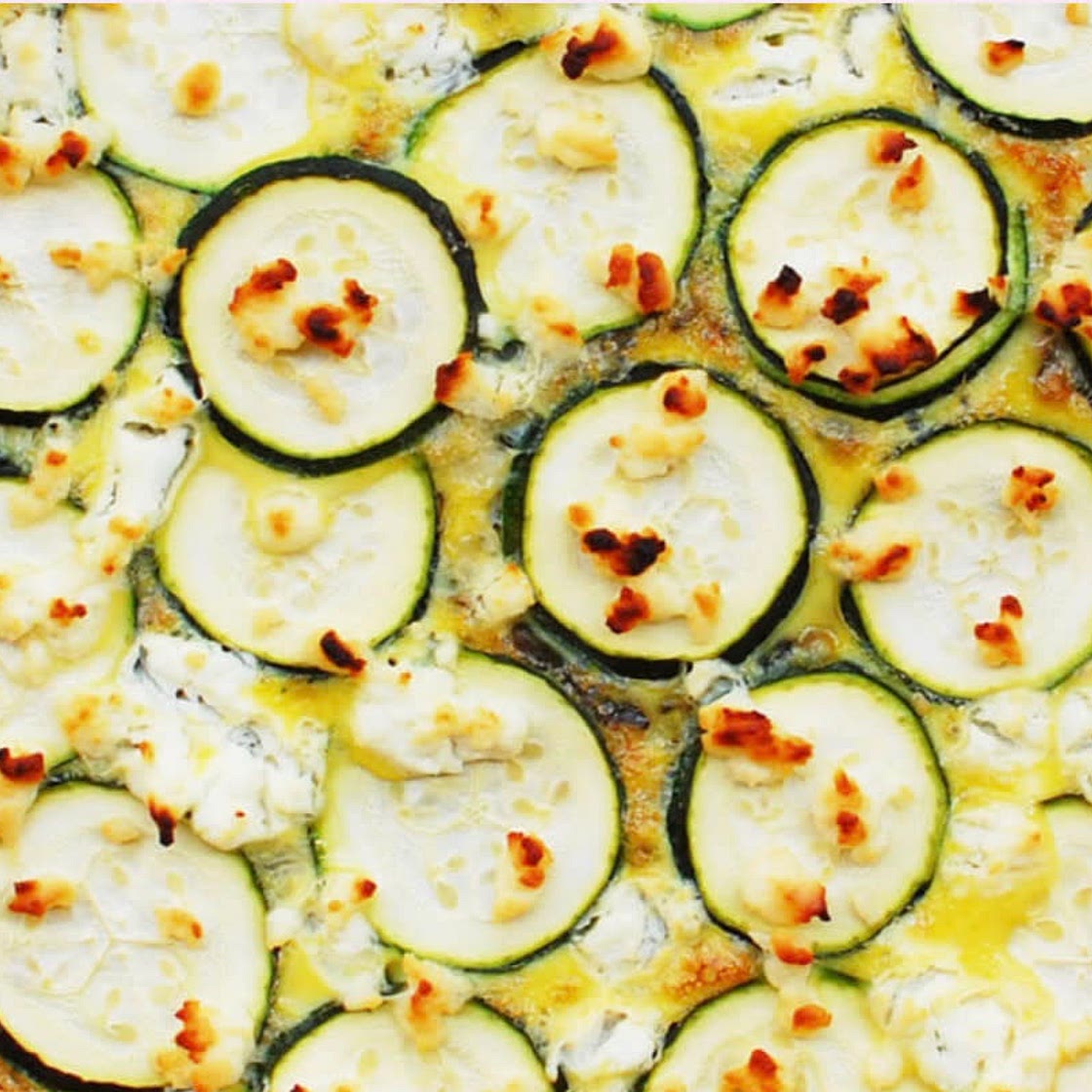 Zucchini quiche with quinoa crust