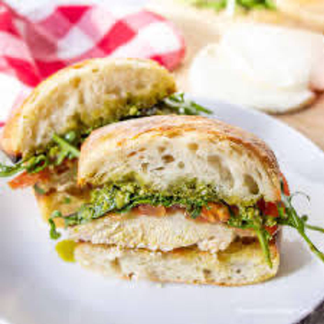 Pesto chicken sanwich