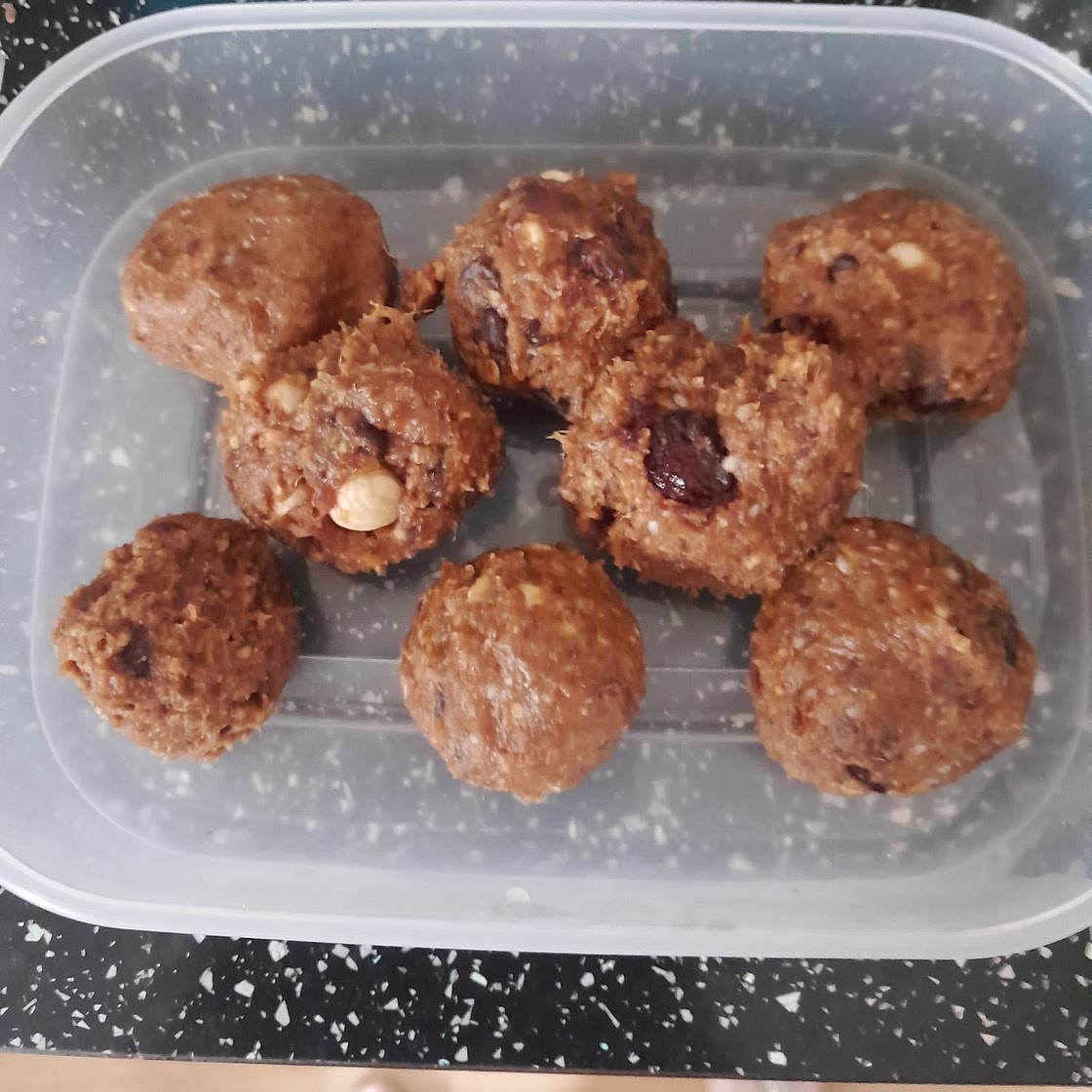 Energy Bites with Dates