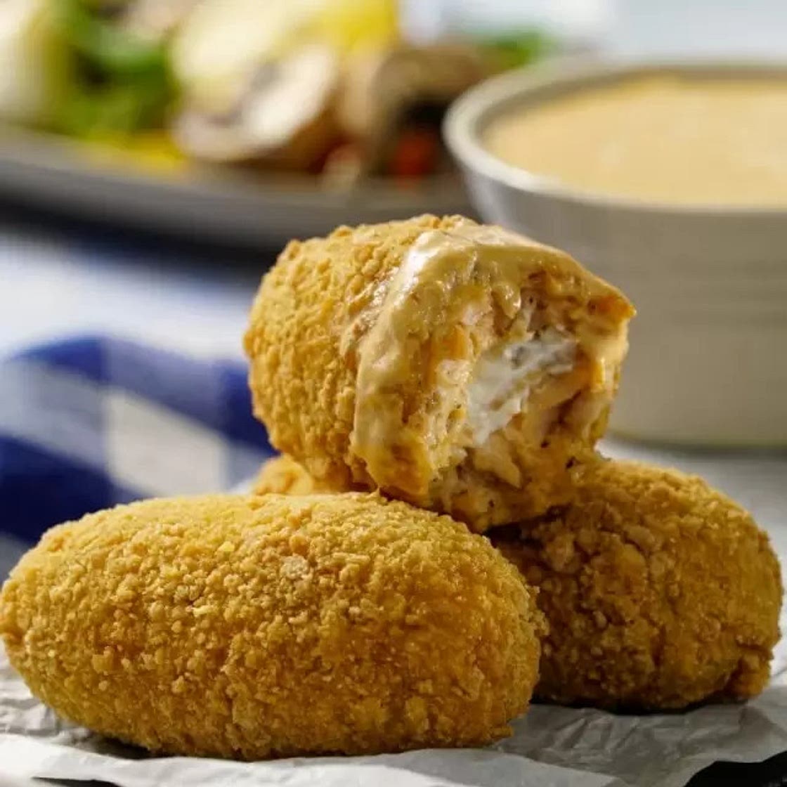 Croquetas de Salmón con Aderezo de 3 Chiles