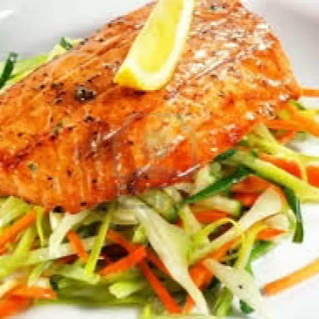 Salmón al horno con vegetales