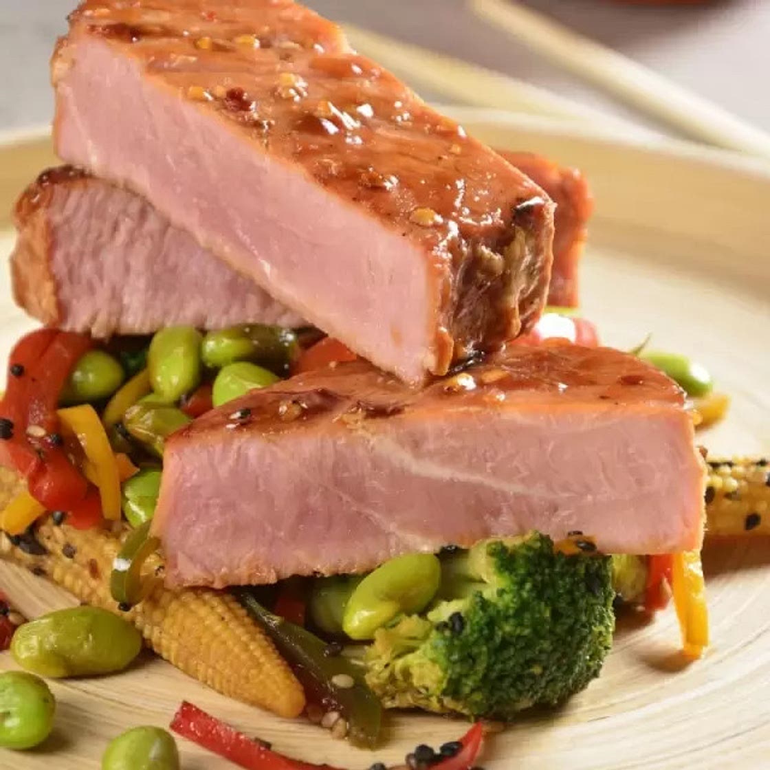 Atún Teriyaki con Vegetales al Ajonjolí