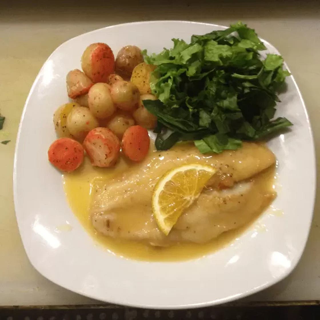 Filete de Pescado con Salsa de Cítricos con Jengibre