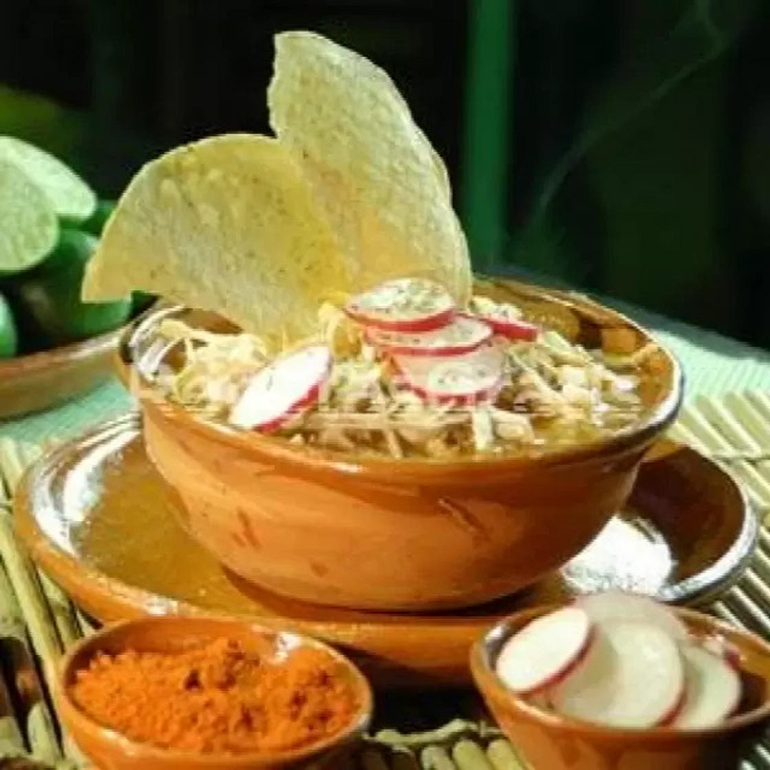 Pozole rojo a mi estilo