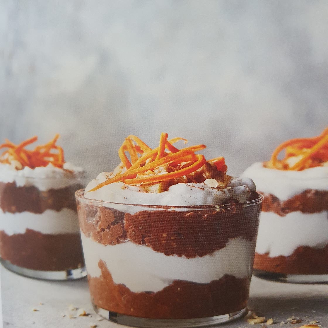Carrot cake chia pudding