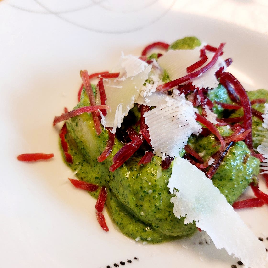 Gnocchi - Rucola pesto, bresaola and parmesan flakes