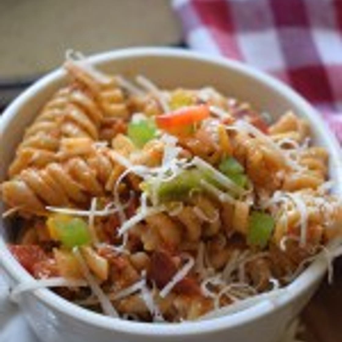 Easy Red Pesto Pasta Salad