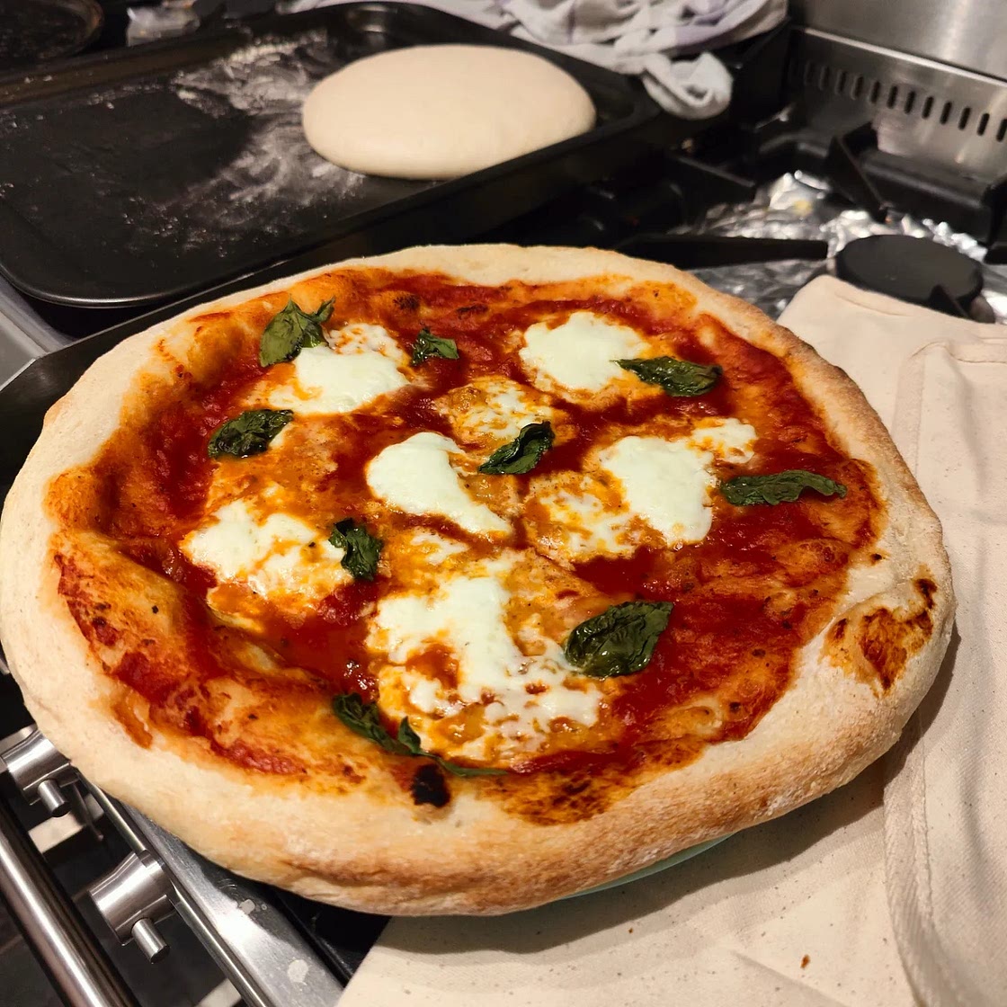 Pizza estilo napolitano