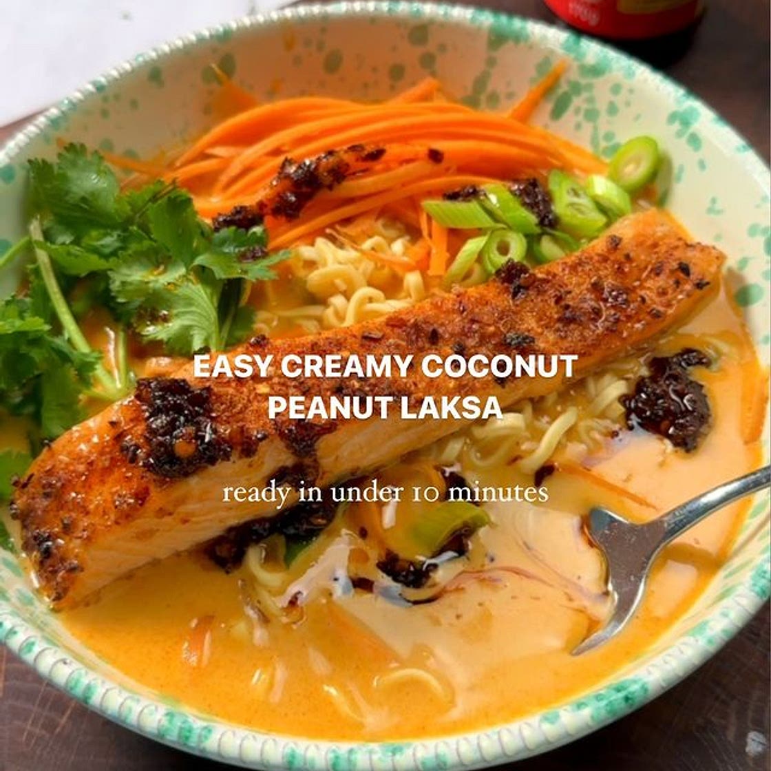 Simple creamy coconut &amp; peanut laksa 👇🏼 Who does love a laksa