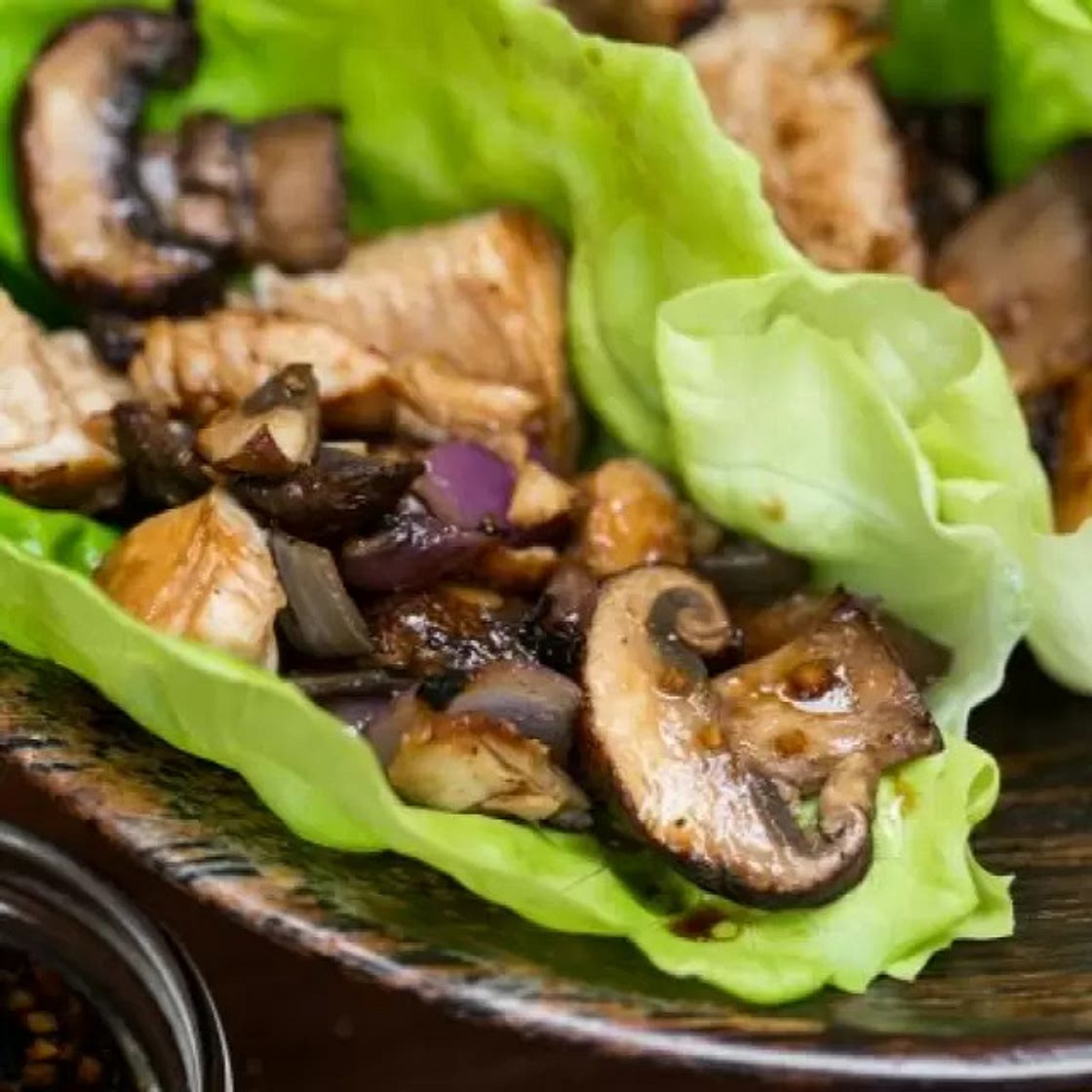 Tacos de Lechuga con Pollo Fáciles