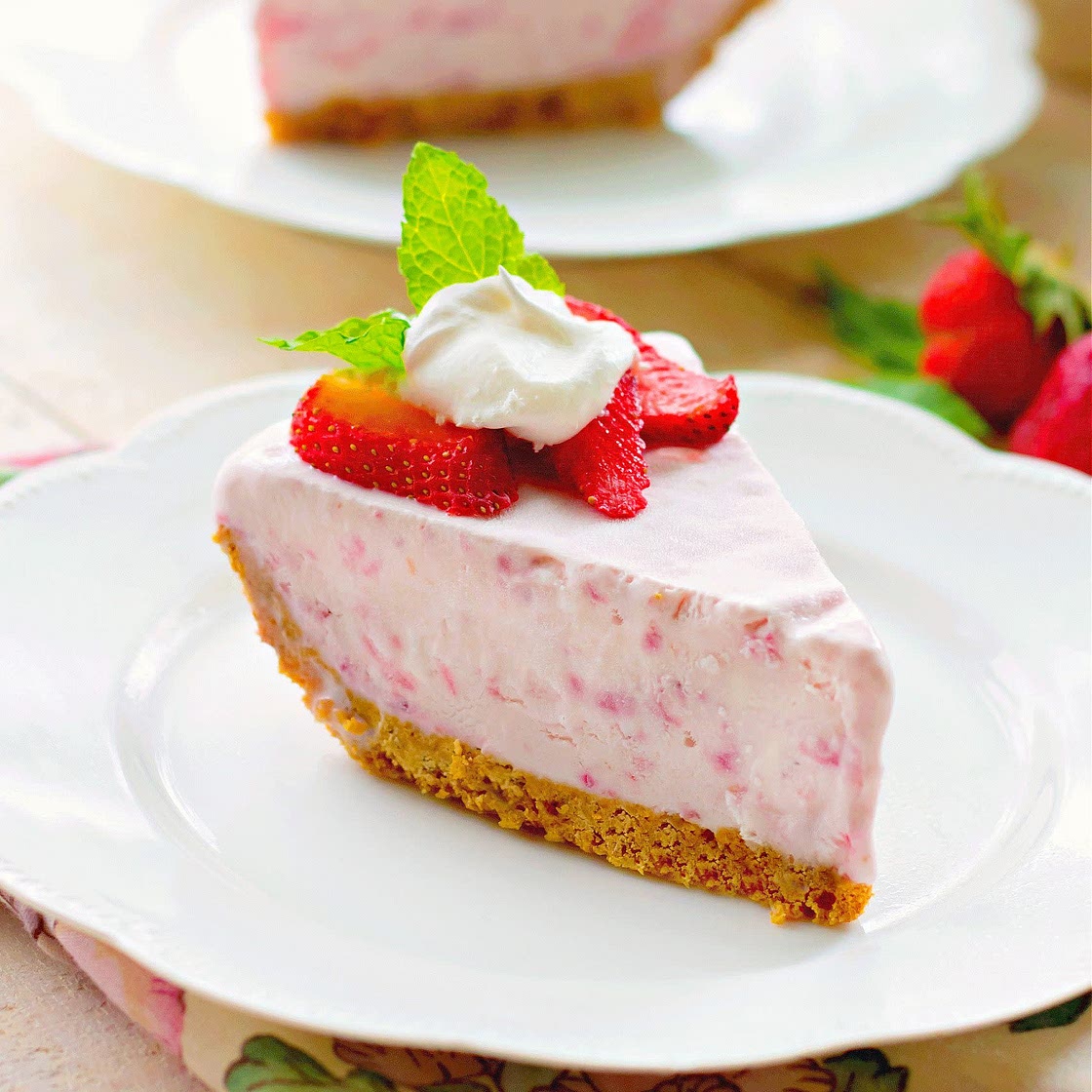 Frozen Strawberry Cream Pie