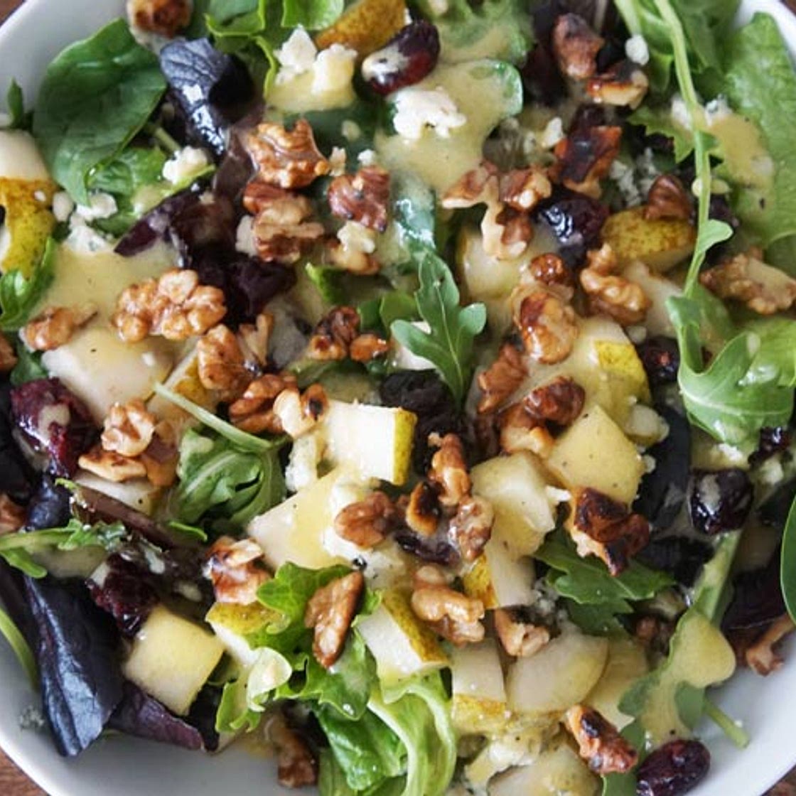 Pear & Gorgonzola Salad