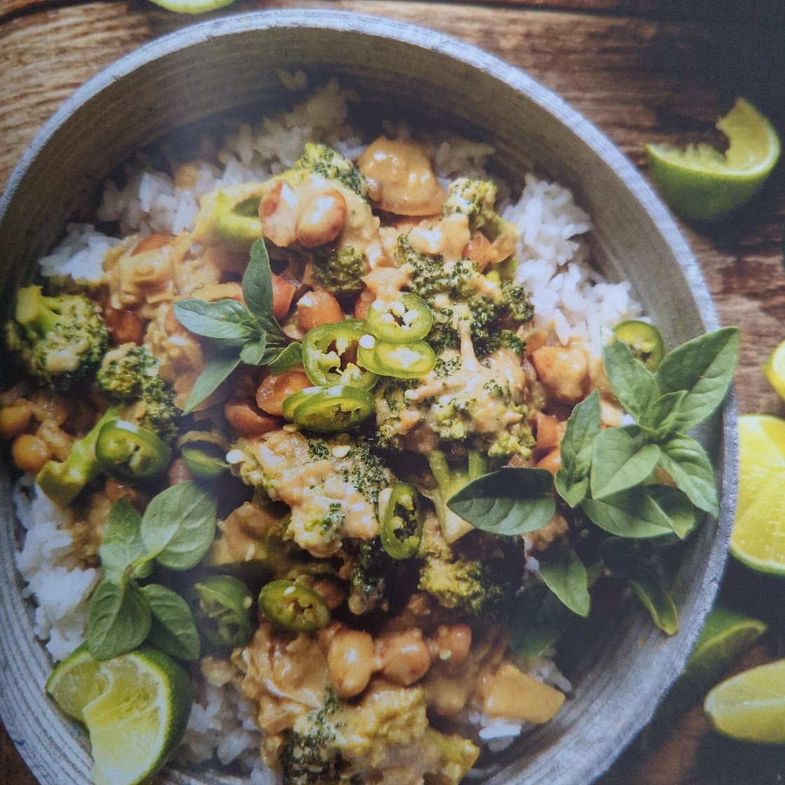 Green Curry with Sesame and Broccoli