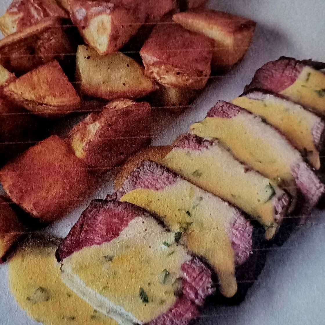 Filet mignon with bearnaise sauce