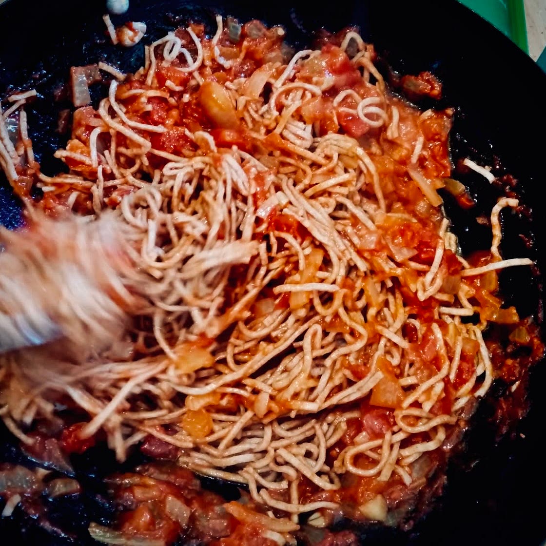 Simple storecupboard noodles