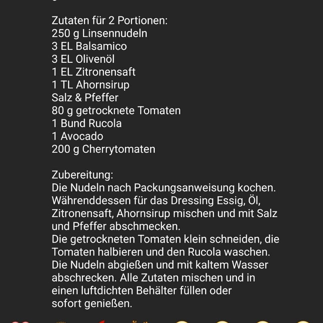 Linsennudeln salat mit avocado, Tomate und rucola