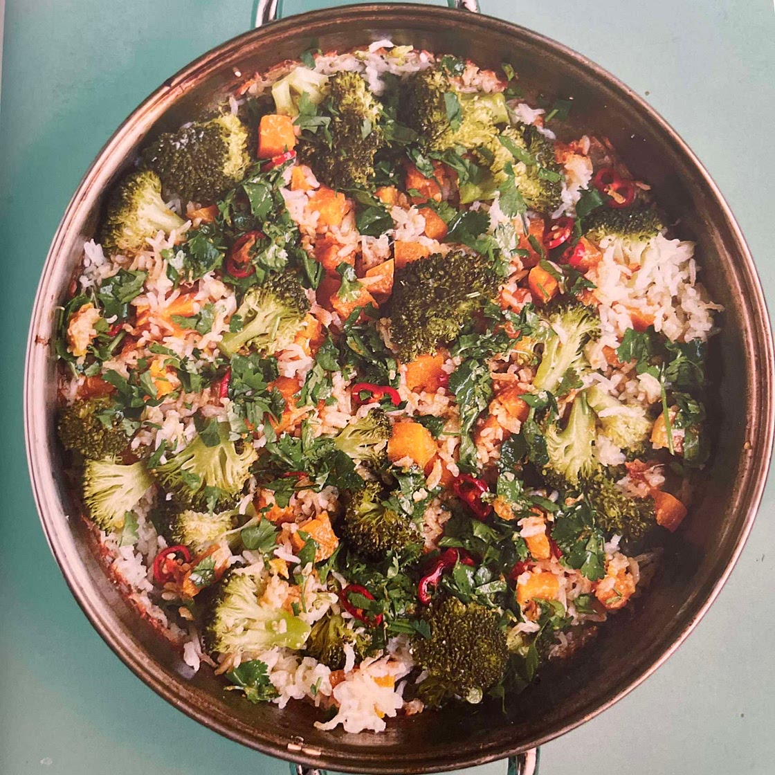 All-in-one sticky rice with broccoli, squash and ginger