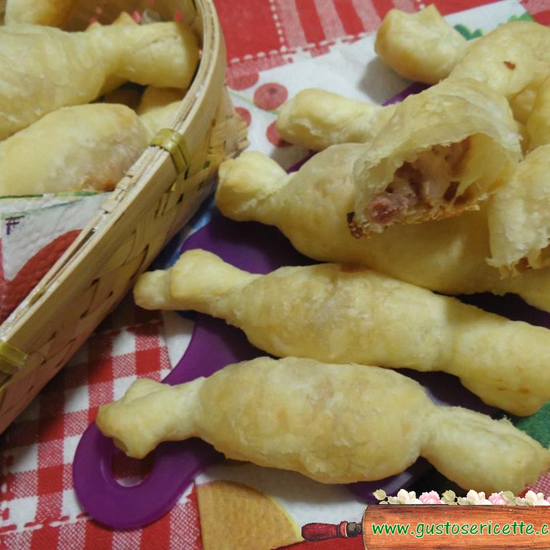 Caramelle di pasta sfoglia salsiccia e taleggio