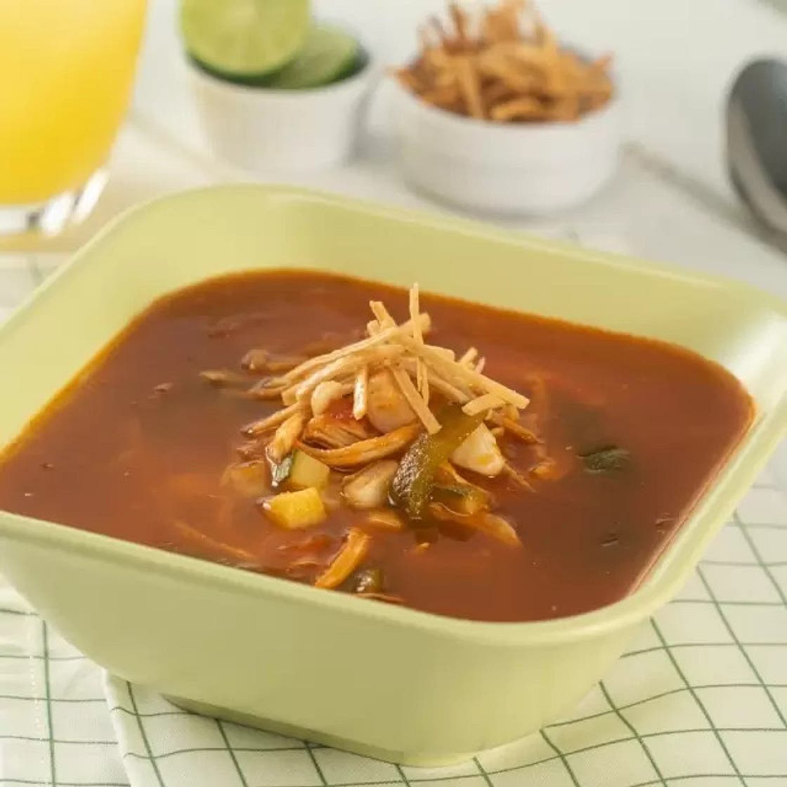 Sopa de Calabacitas a la Mexicana con Pollo