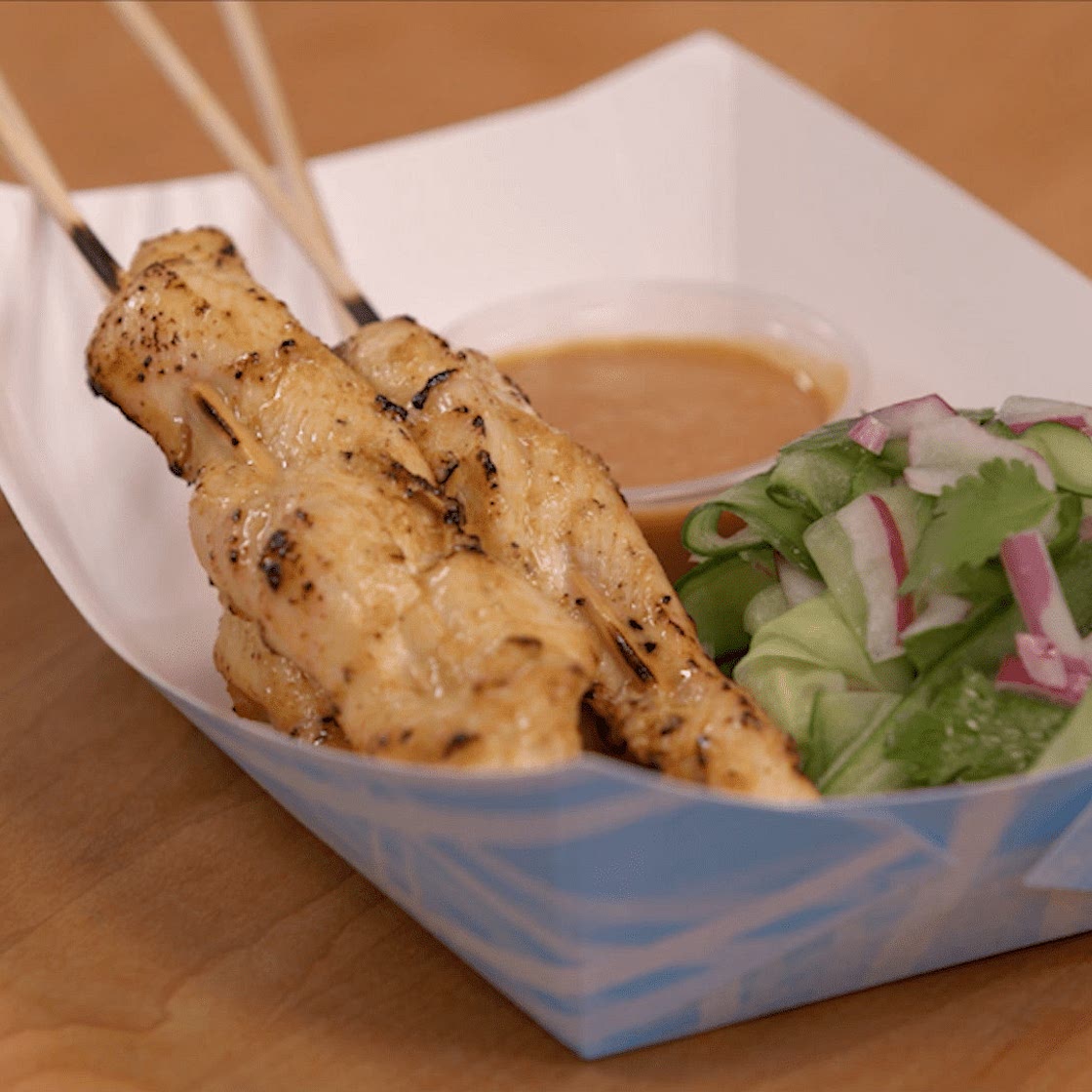 Chicken Satay With Spicy Peanut Sauce