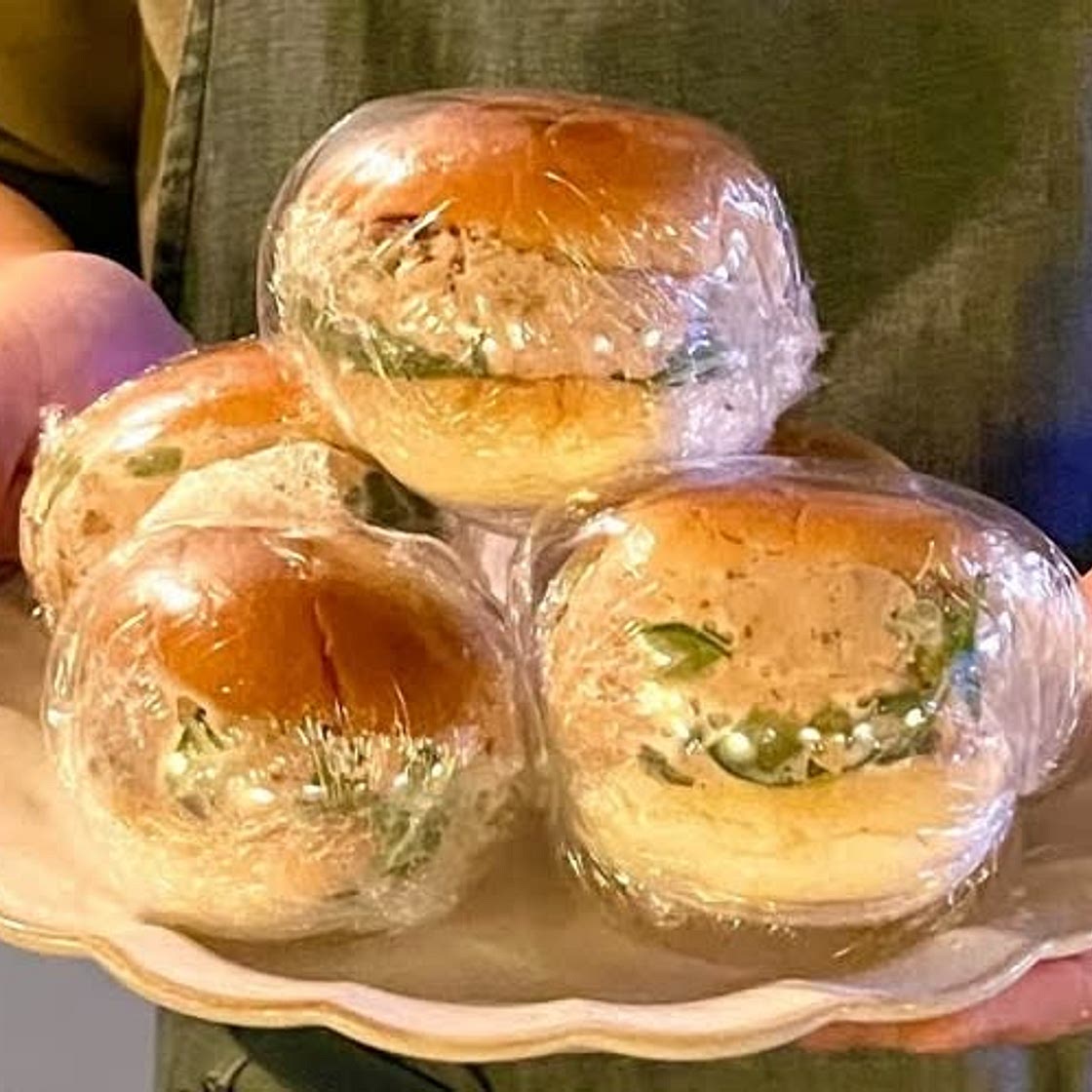 Making tuna sandwiches 참치샌드위치만들기