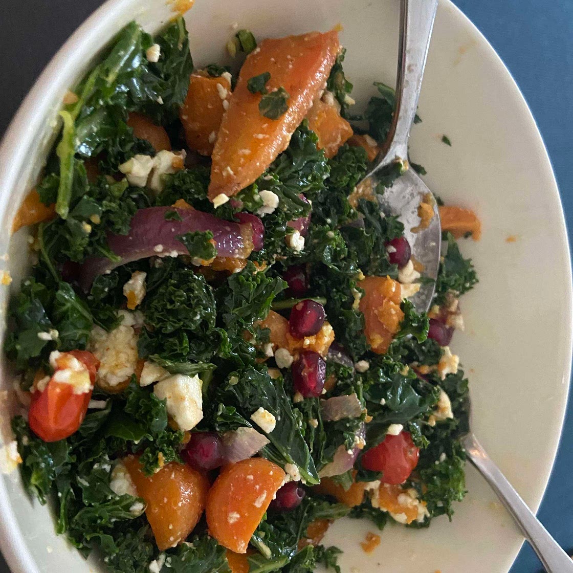 Kale pomegranate salad 