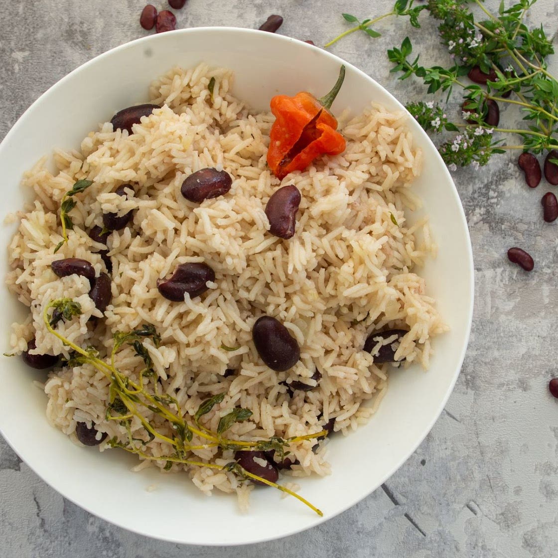 Rice cooker Jamaican rice and peas