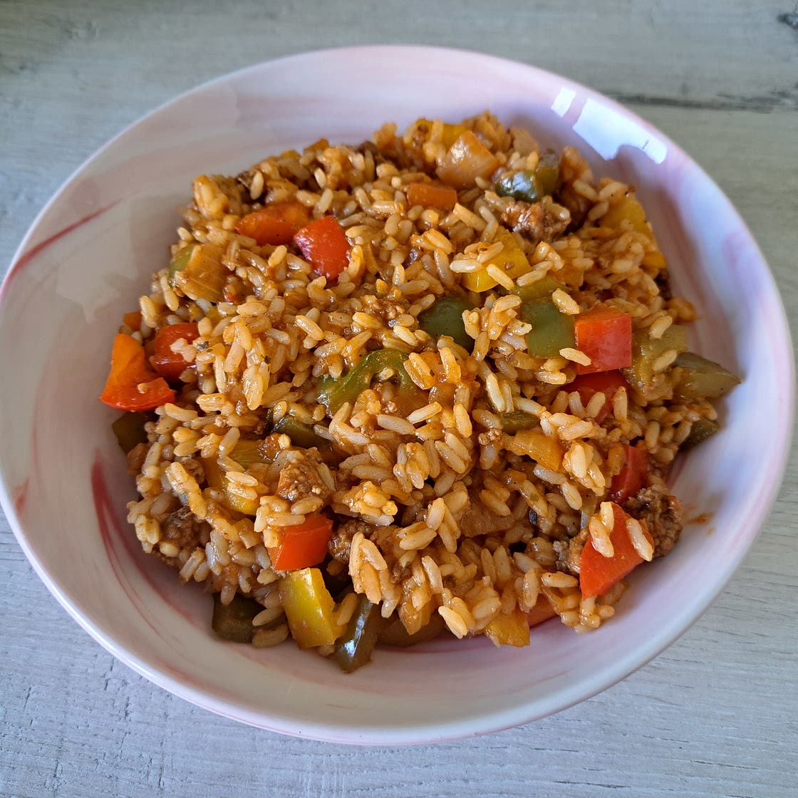 Paprika-Reis-Pfanne mit Hack