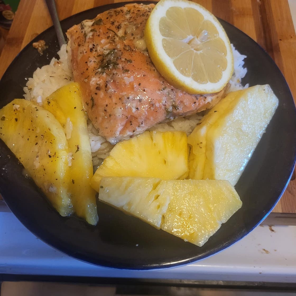 Lemon Garlic Butter Salmon in Foil with Pineapple
