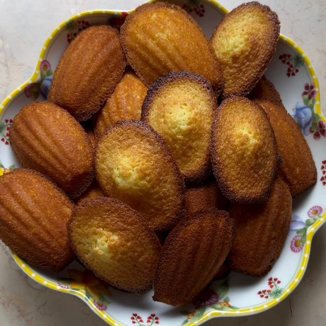 Orange madeleines 🍊