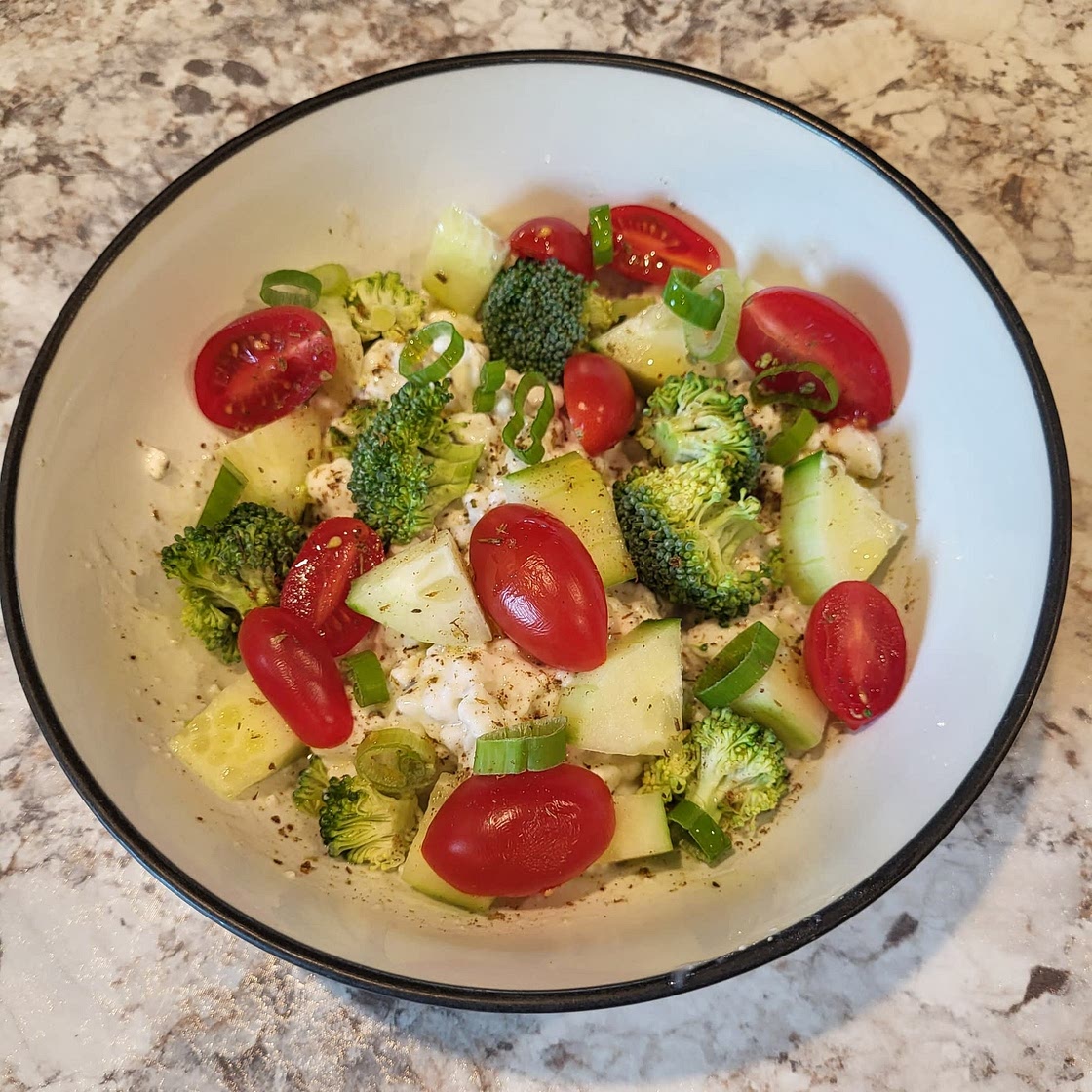 High-Protein Cottage Cheese Veggie Dip with Za’atar
